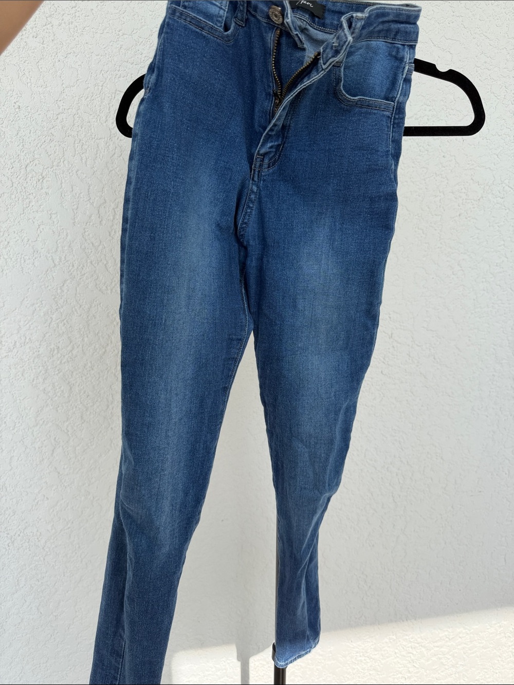 Skinny Jeans in Medium Blue - Women